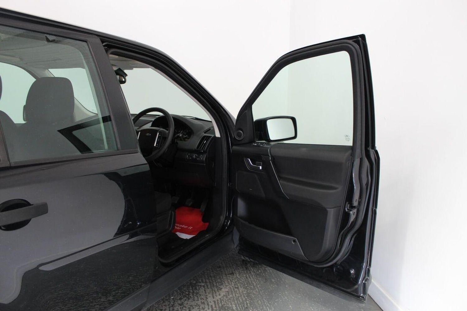 Used Land Rover Freelander 2011 for sale - 76527341: Photo 24