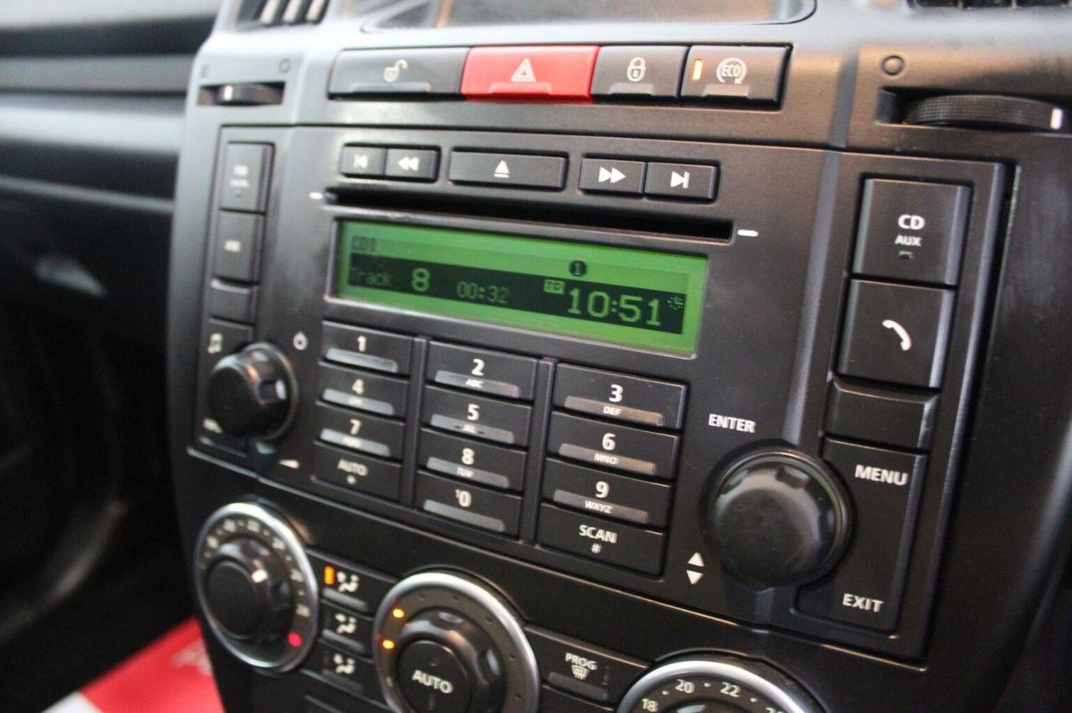 Used Land Rover Freelander 2011 for sale - 76527341: Photo 33