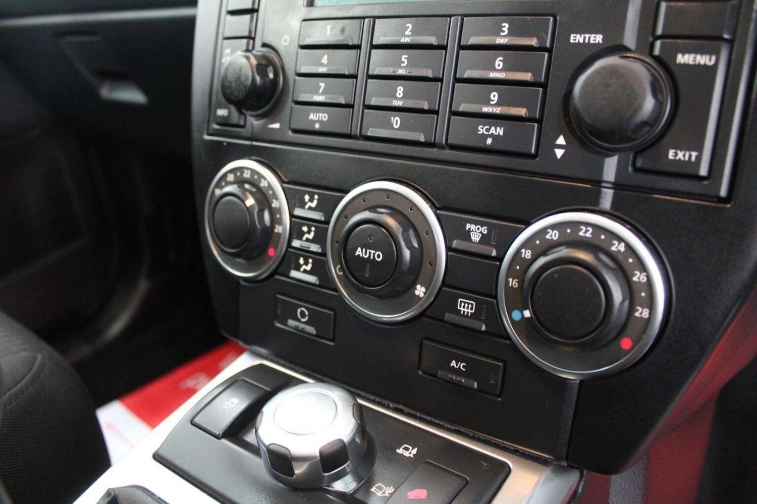 Used Land Rover Freelander 2011 for sale - 76527341: Photo 37