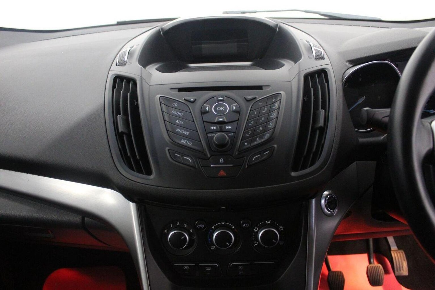 Used Ford Kuga 2015 for sale - 76580012: Photo 31