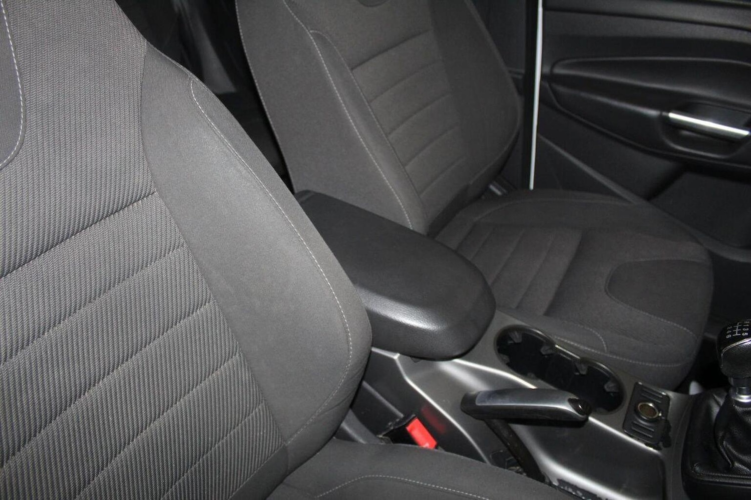 Used Ford Kuga 2015 for sale - 76580012: Photo 43