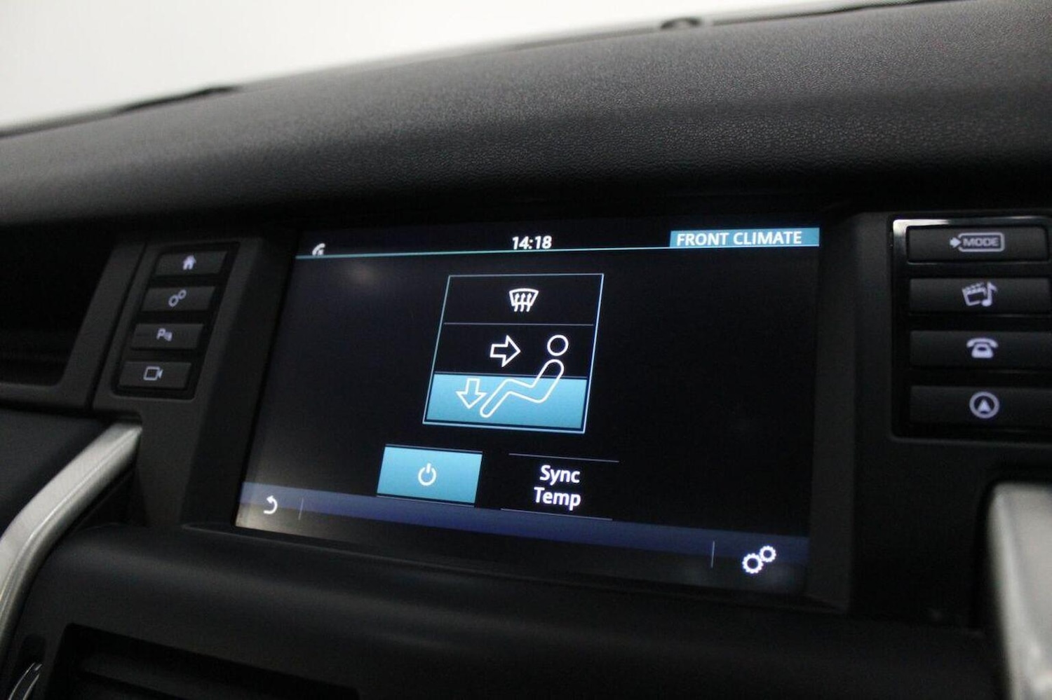 Used Land Rover Discovery Sport 2015 for sale - 77027918: Photo 43