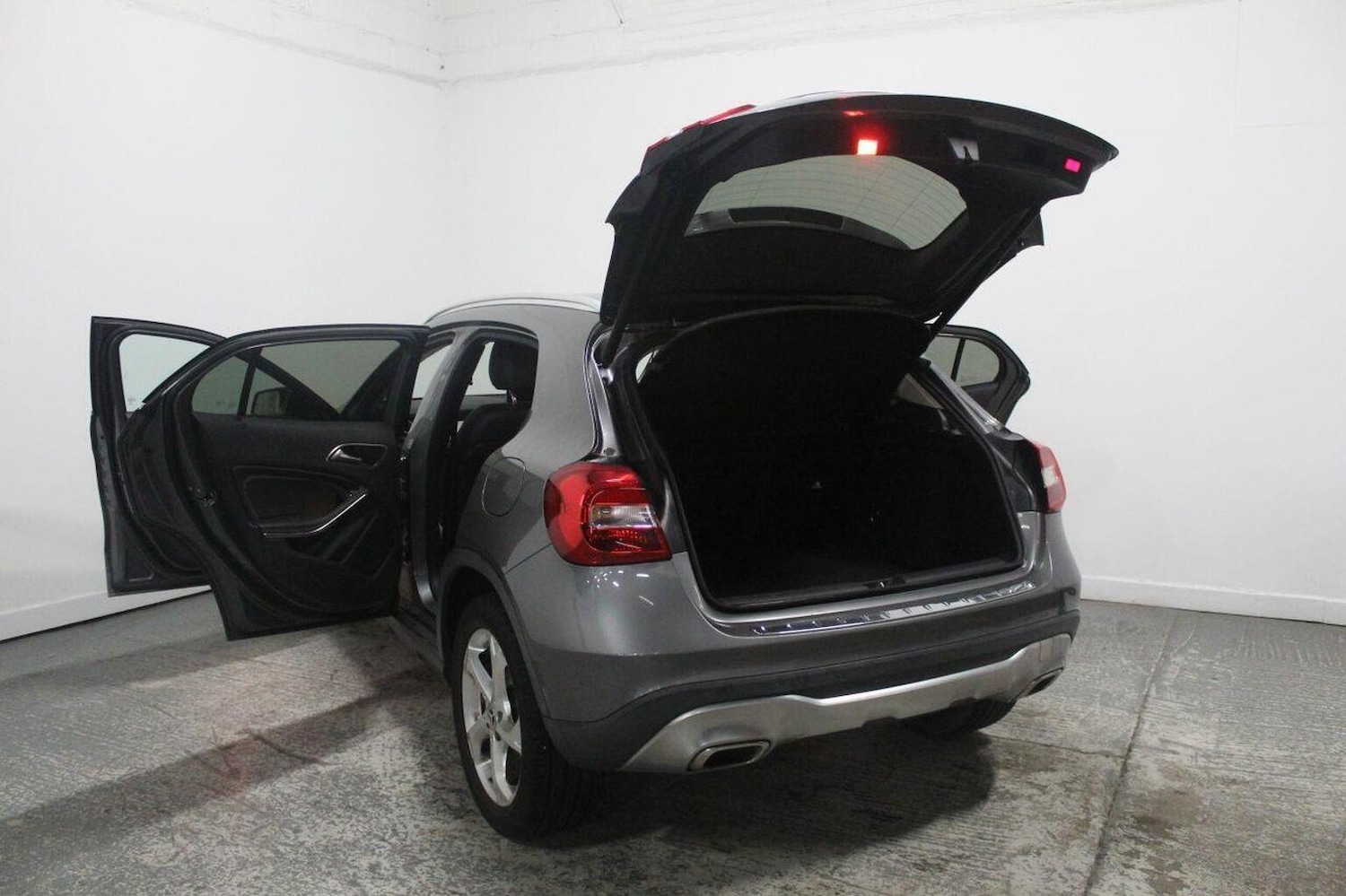 Used Mercedes-Benz GLA 2017 for sale - 76855395: Photo 18