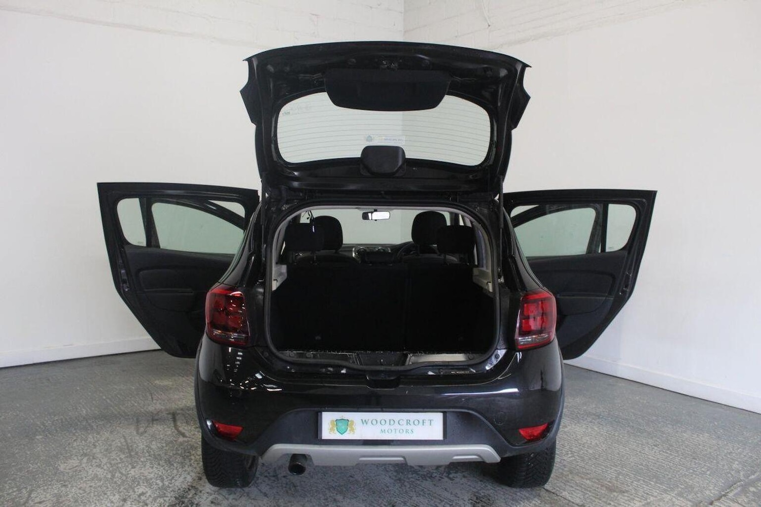 Used Dacia Sandero Stepway 2019 for sale - 76830344: Photo 21