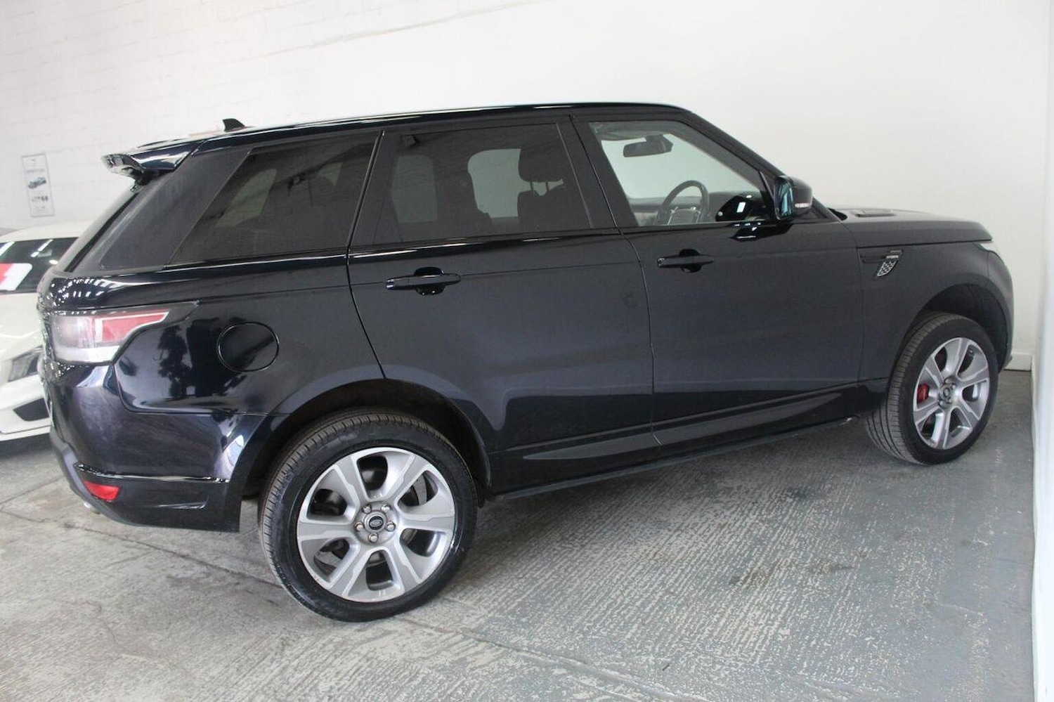 Used Land Rover Range Rover Sport 2015 for sale - 77937941: Photo 11