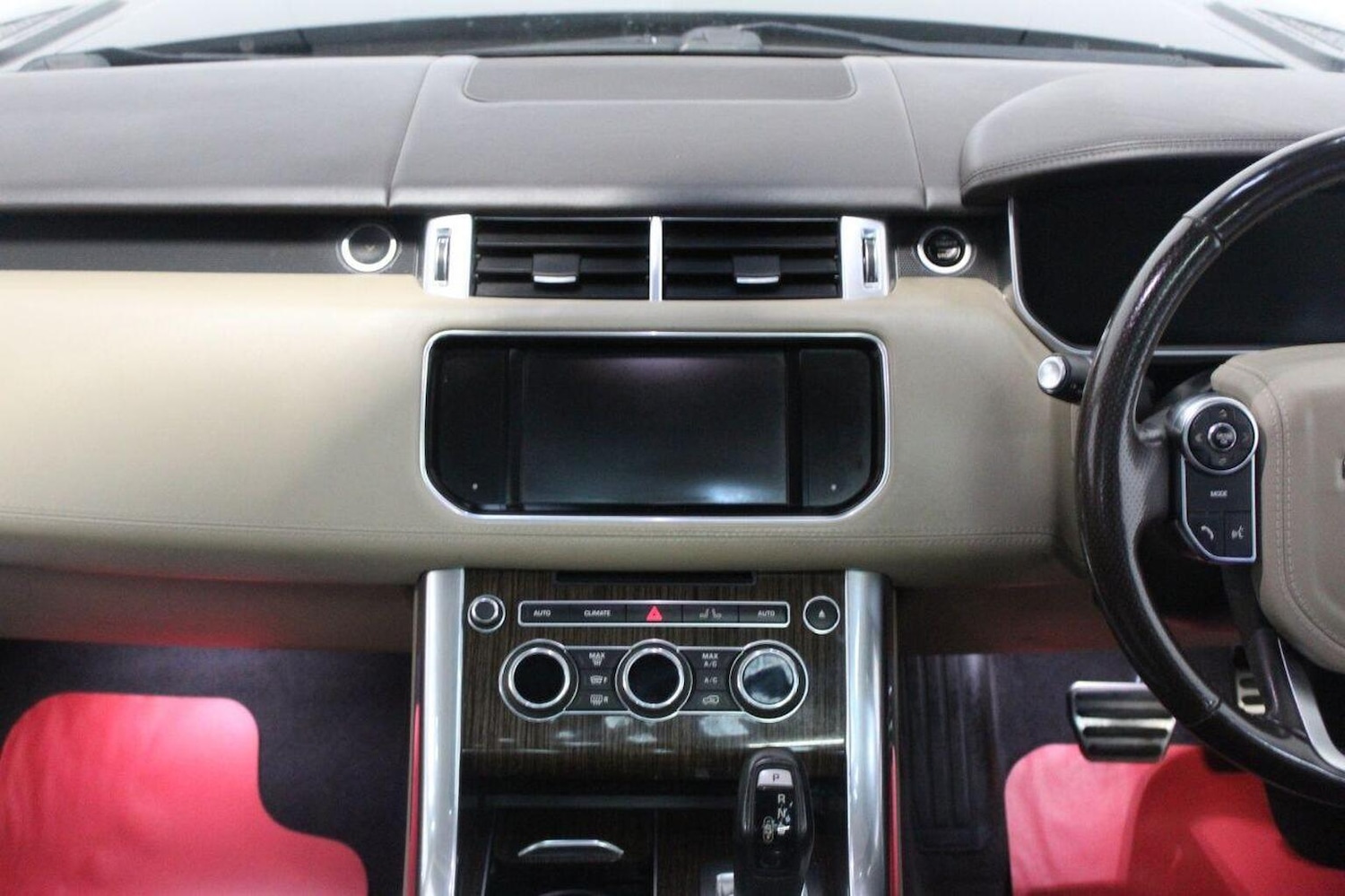 Used Land Rover Range Rover Sport 2015 for sale - 77937941: Photo 37