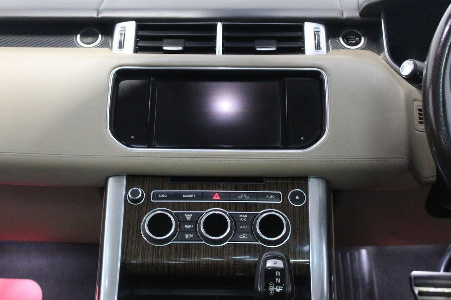 Used Land Rover Range Rover Sport 2015 for sale - 77937941: Photo 38