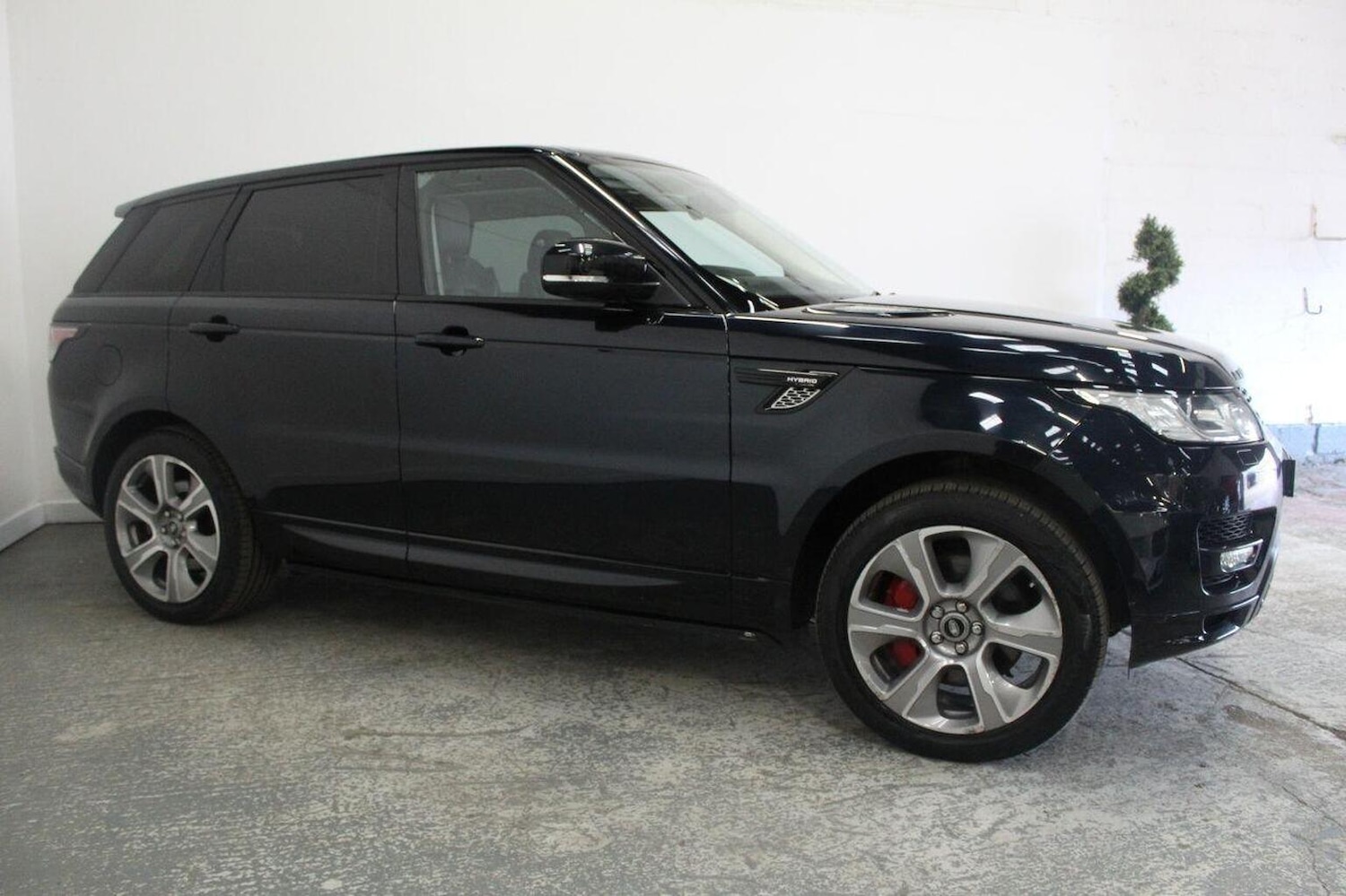 Used Land Rover Range Rover Sport 2015 for sale - 77937941: Photo 4