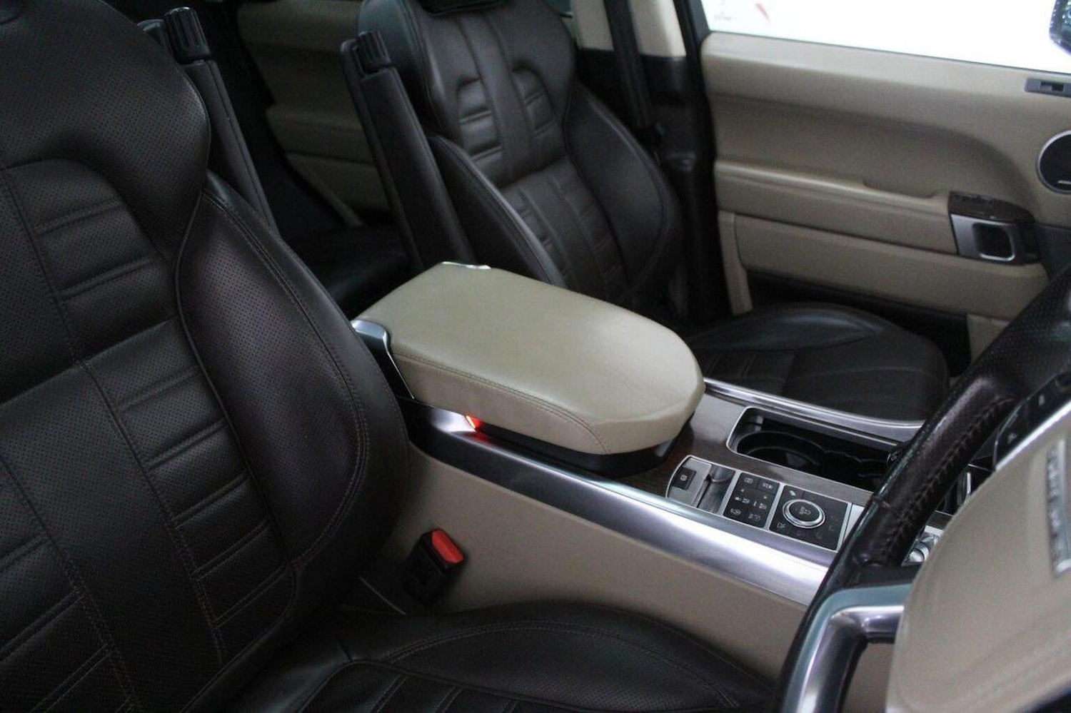 Used Land Rover Range Rover Sport 2015 for sale - 77937941: Photo 50