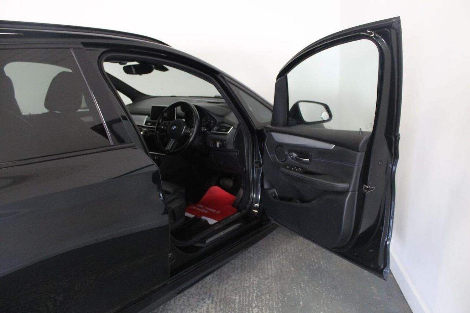 Used BMW 2 Series 2015 for sale - 77937979: Photo 24