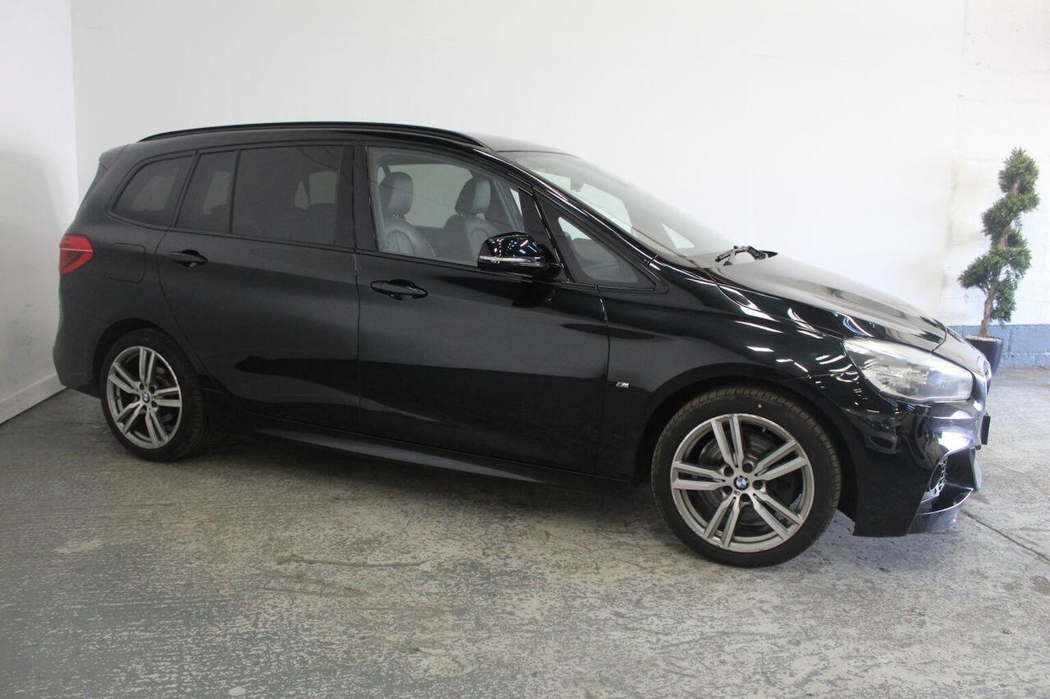 Used BMW 2 Series 2015 for sale - 77937979: Photo 4