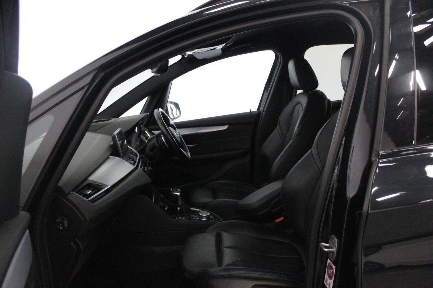 Used BMW 2 Series 2015 for sale - 77937979: Photo 50