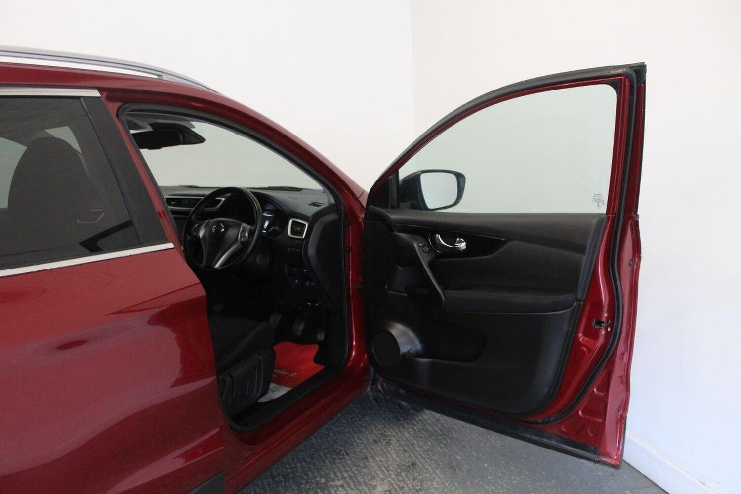 Used Nissan Qashqai 2016 for sale - 76769669: Photo 25