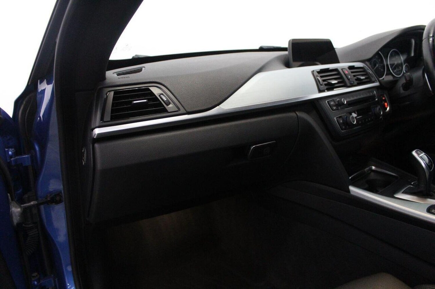 Used BMW 3 Series 2016 for sale - 76011366: Photo 31