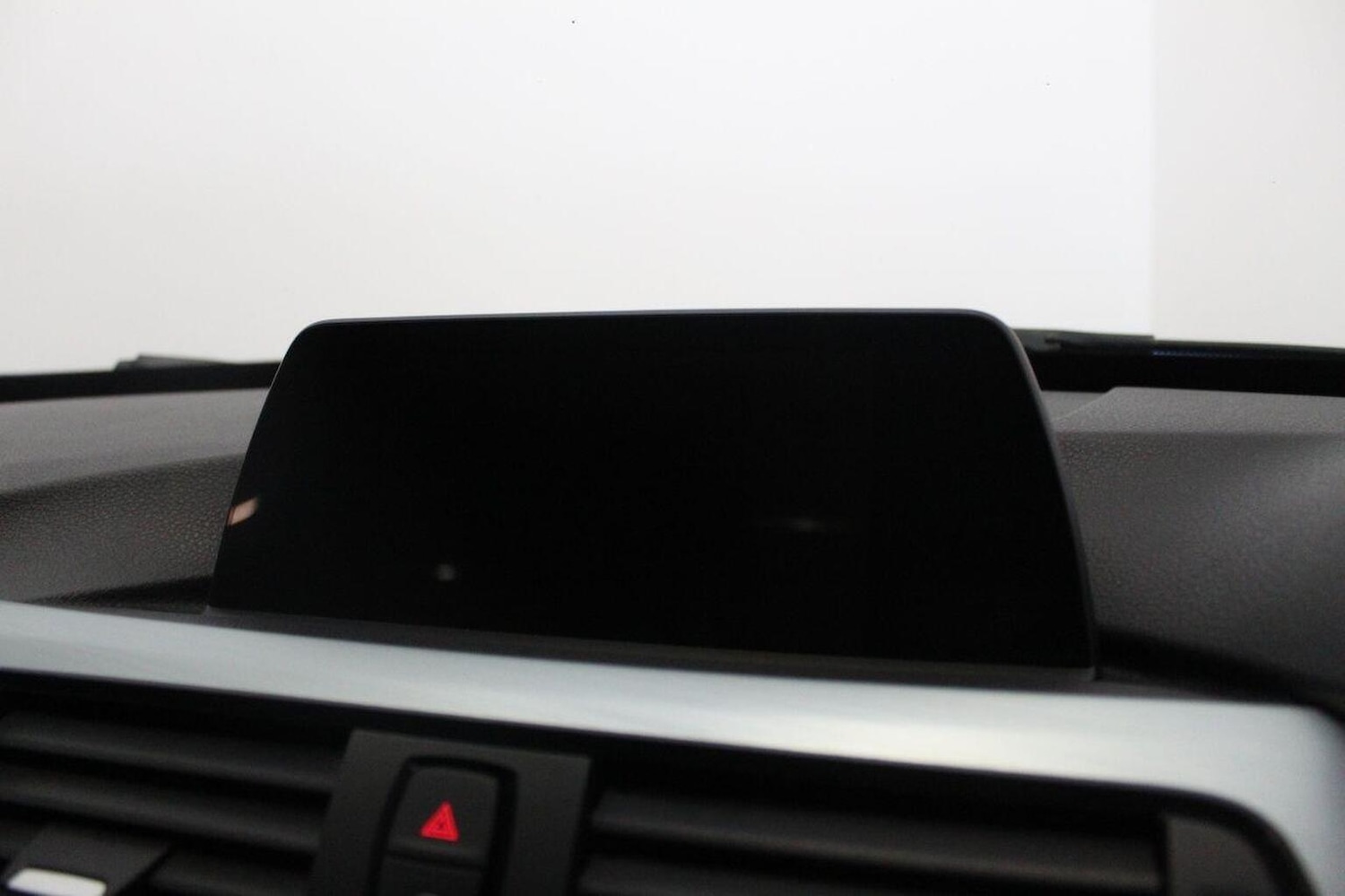 Used BMW 3 Series 2016 for sale - 76011366: Photo 41