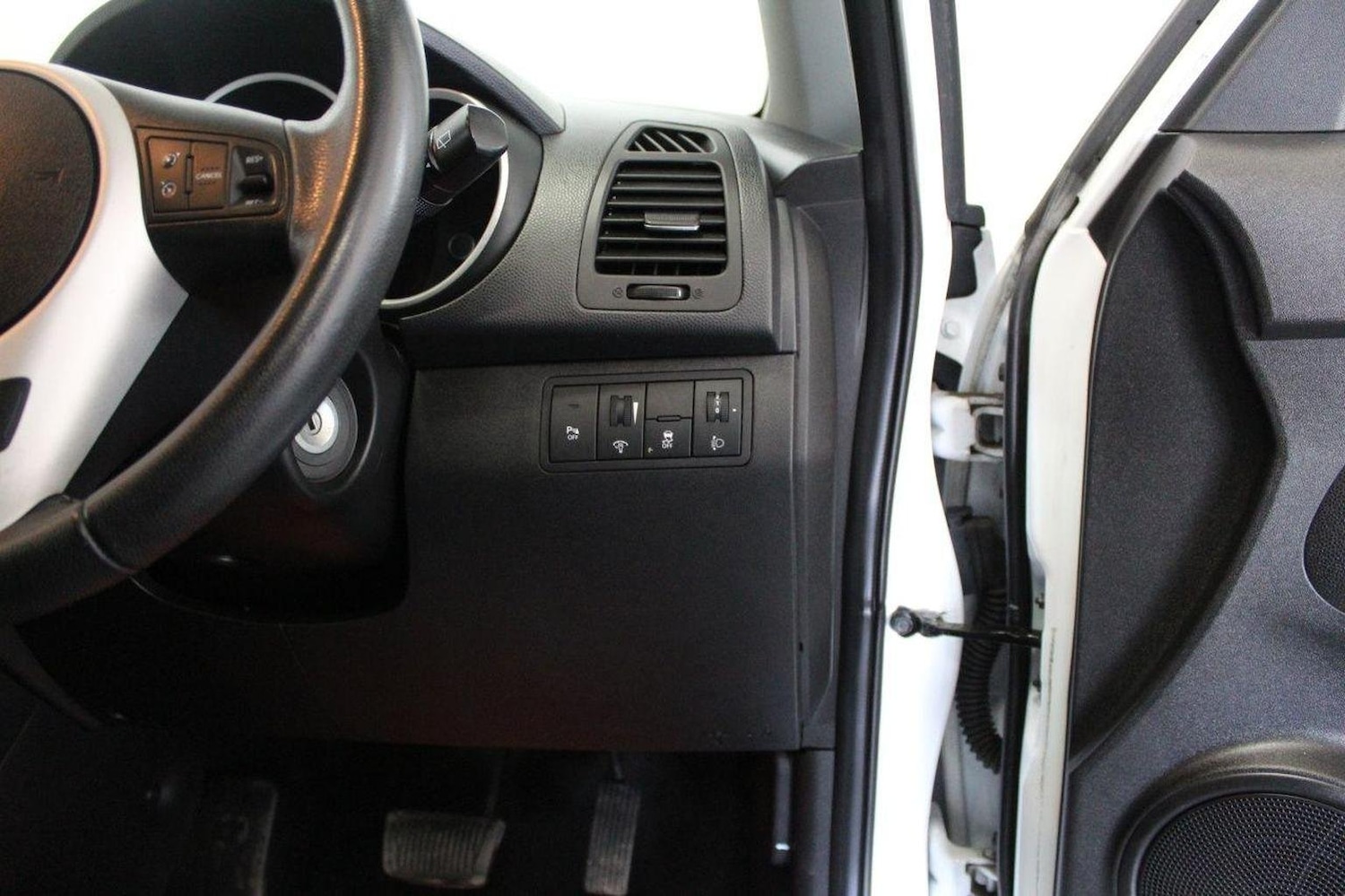 Used Kia Venga 2011 for sale - 76793678: Photo 46