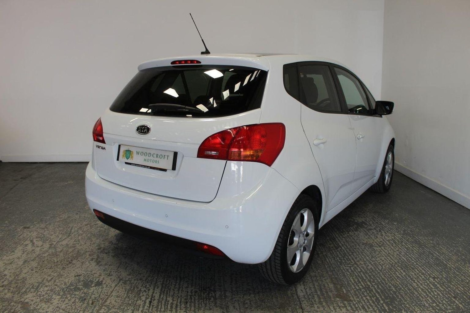 Used Kia Venga 2011 for sale - 76793678: Photo 8