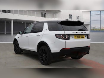 Used Land Rover Discovery Sport 2017 for sale - 76142550: Photo 4
