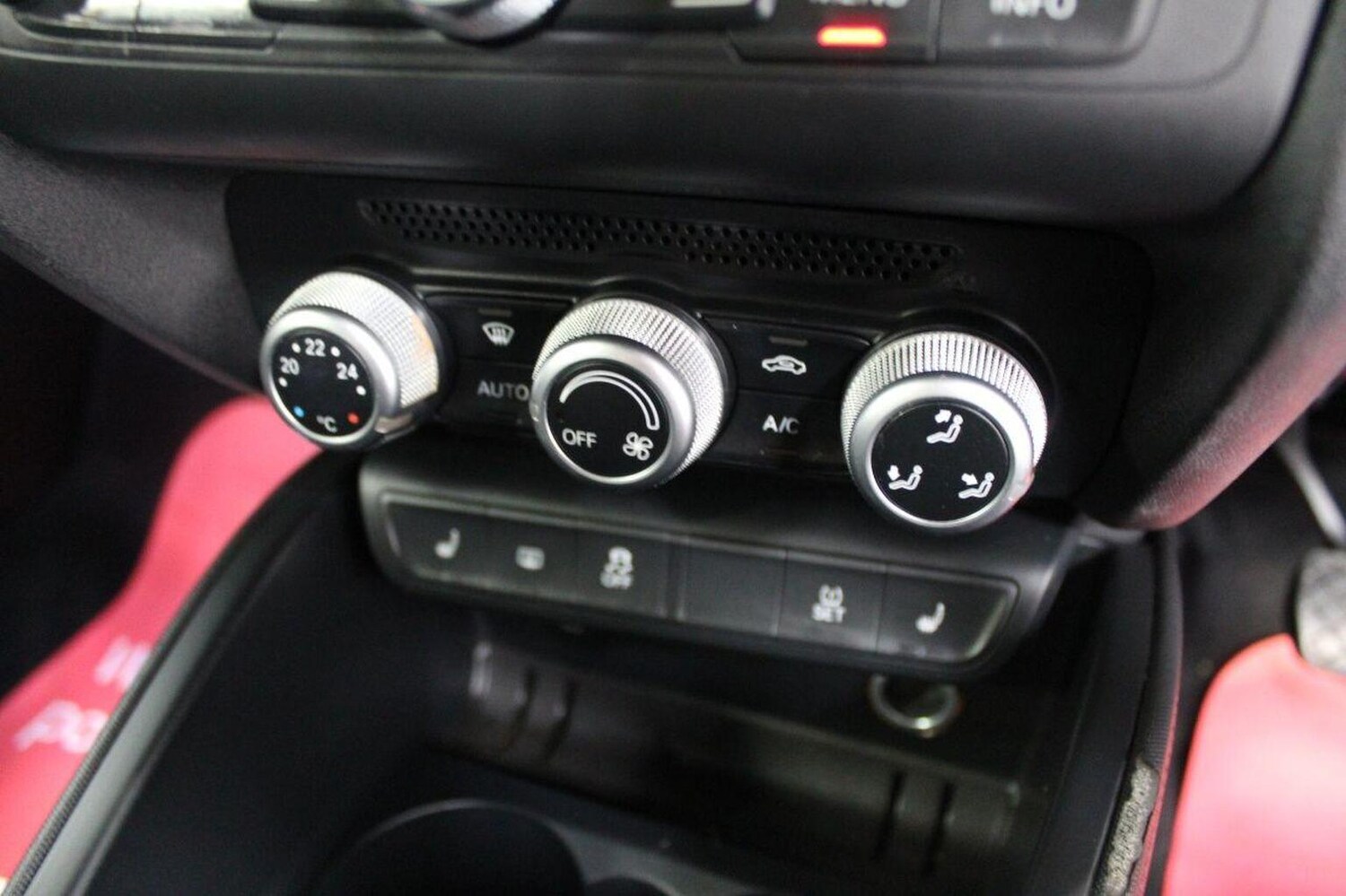 Used Audi A1 2014 for sale - 76605920: Photo 35