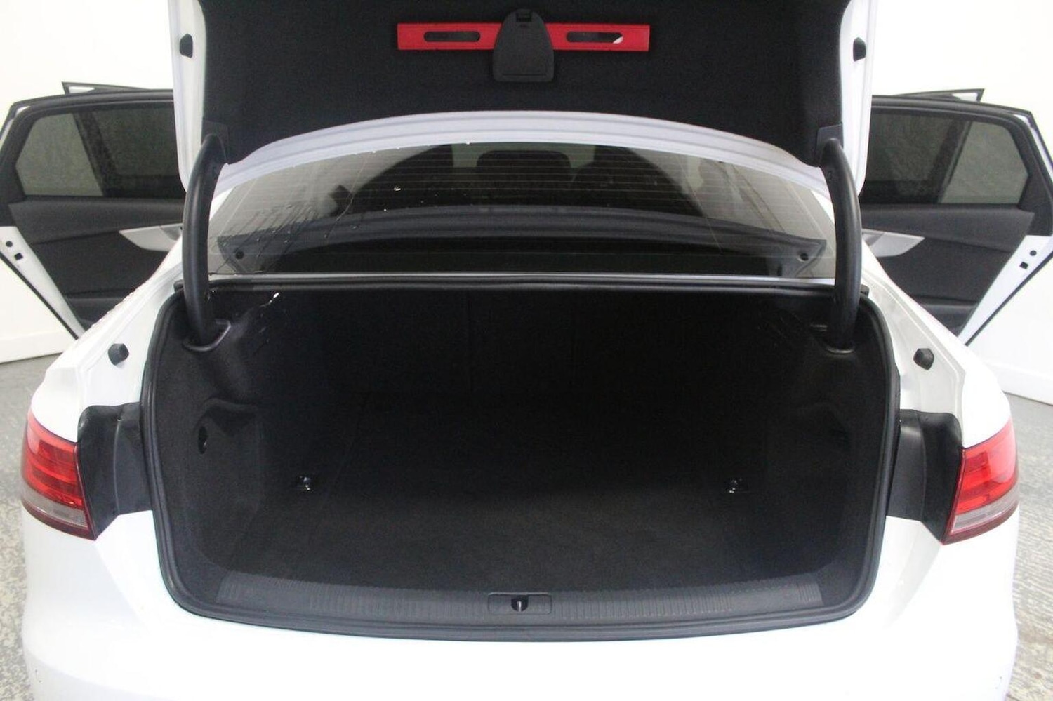 Used Audi A4 2016 for sale - 77535884: Photo 23