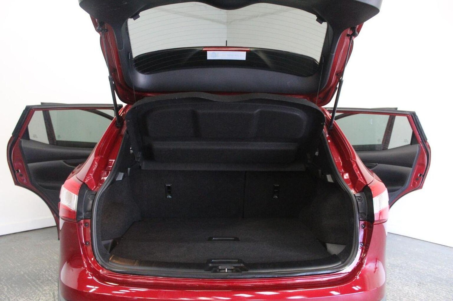 Used Nissan Qashqai 2016 for sale - 77245280: Photo 24