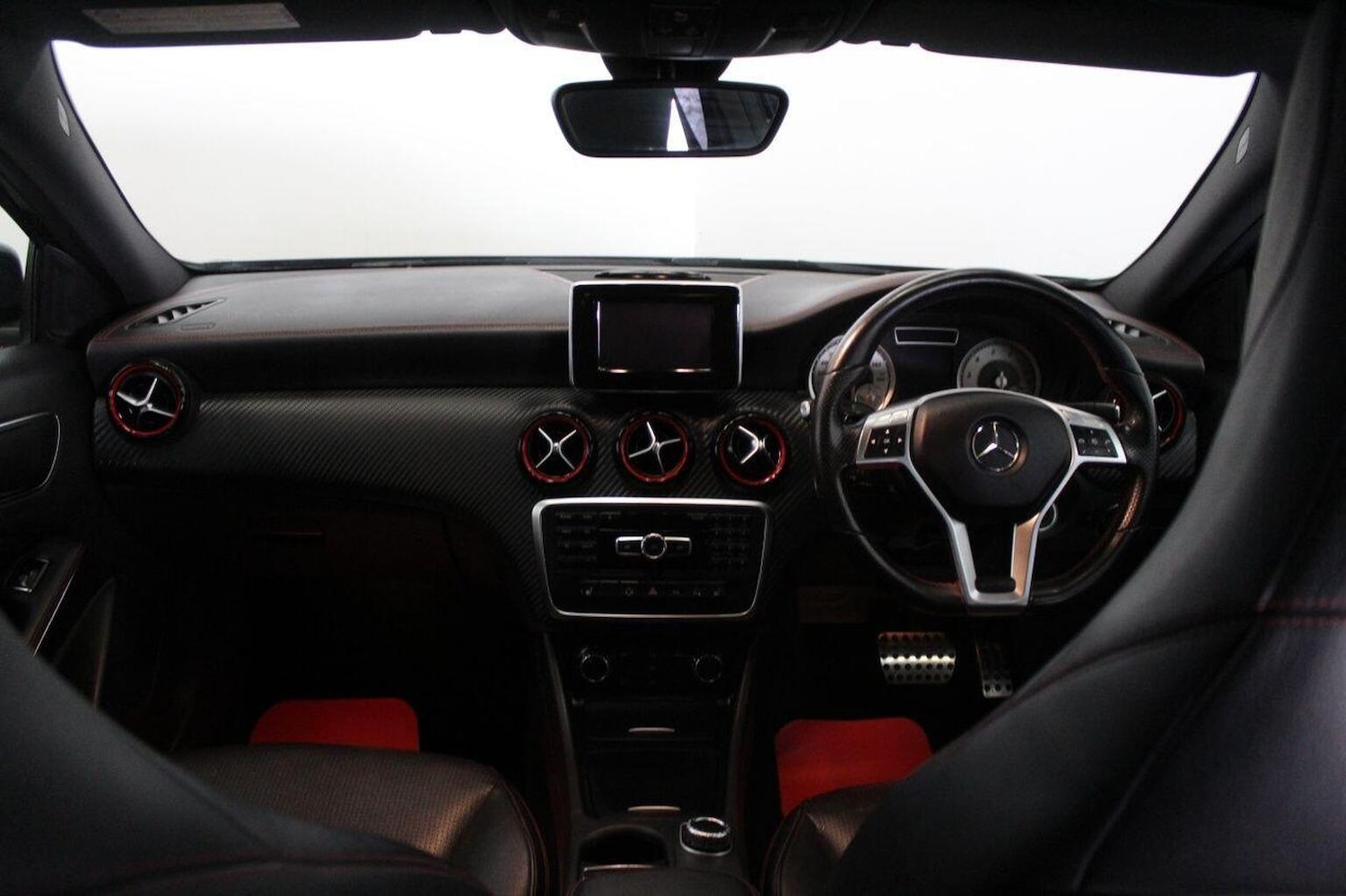 Used Mercedes-Benz A-Class 2013 for sale - 77937980: Photo 29