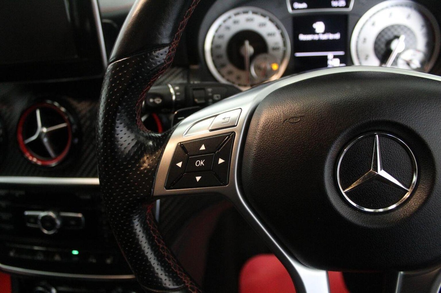 Used Mercedes-Benz A-Class 2013 for sale - 77937980: Photo 45