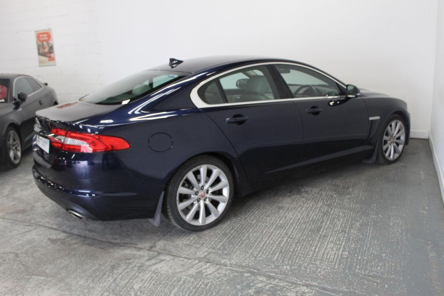 Used Jaguar XF 2015 for sale - 78213547: Photo 11
