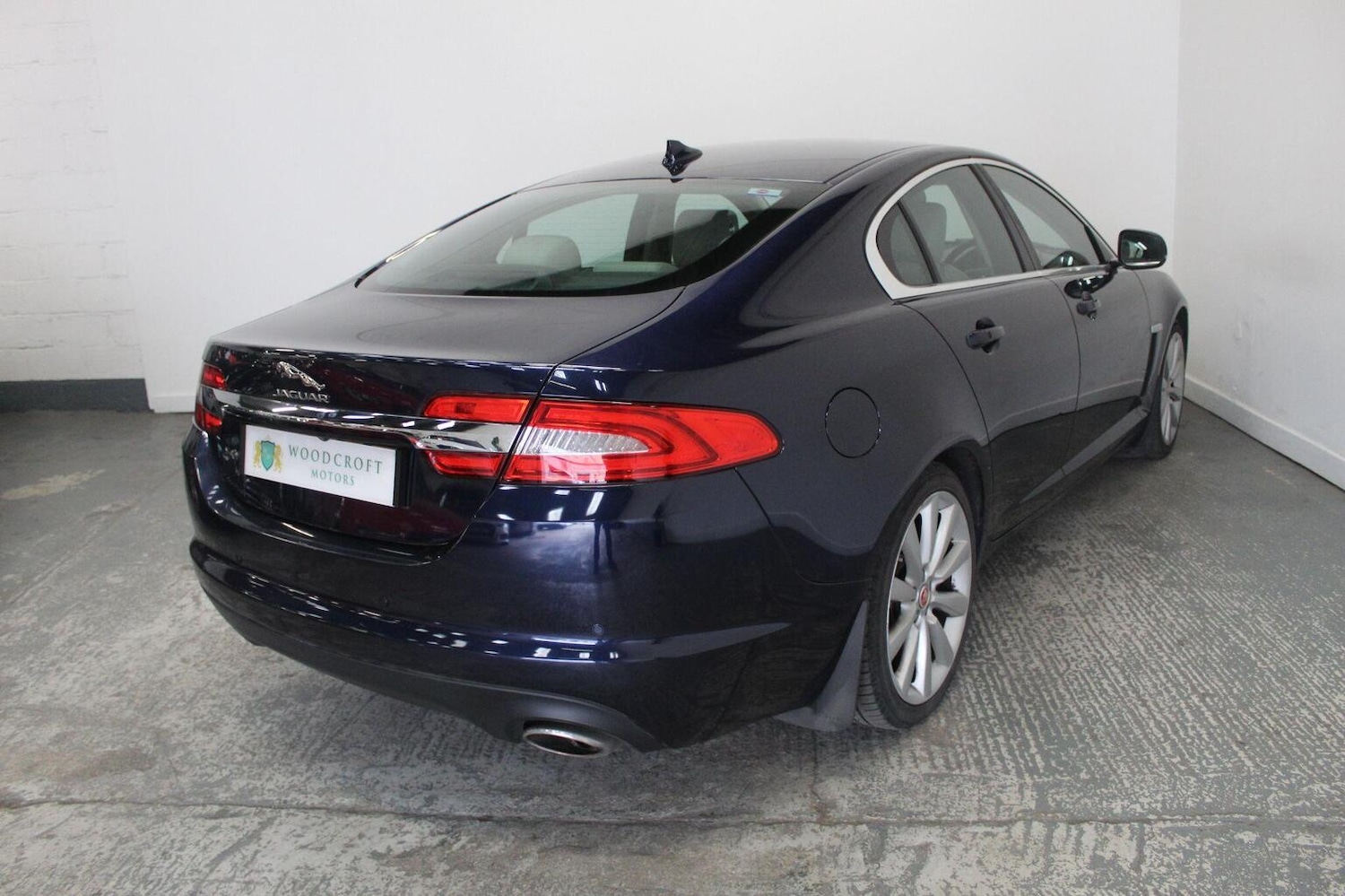 Used Jaguar XF 2015 for sale - 78213547: Photo 8