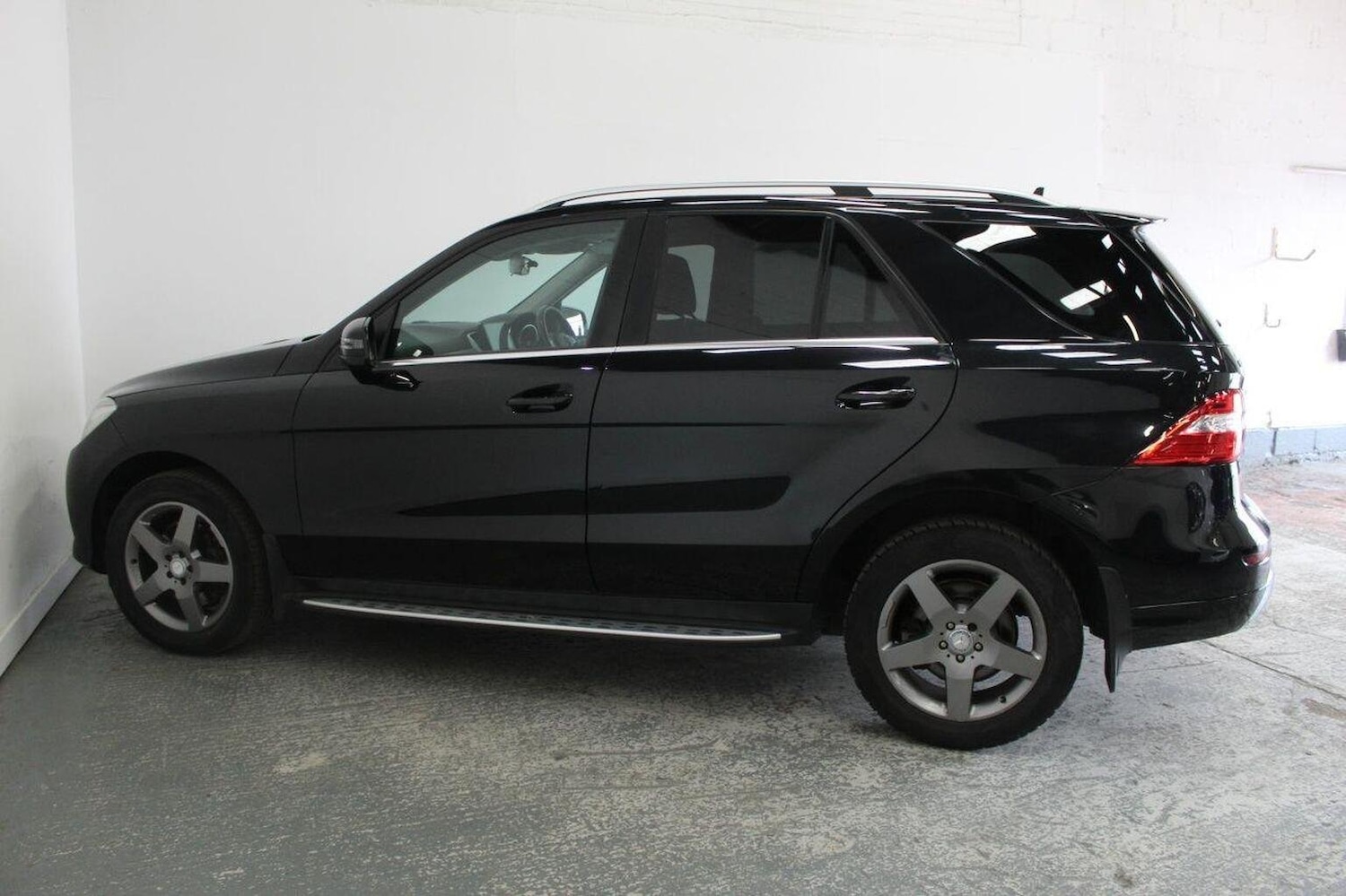 Used Mercedes-Benz M-Class 2013 for sale - 76058139: Photo 10