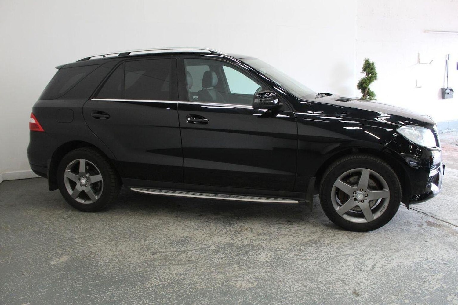 Used Mercedes-Benz M-Class 2013 for sale - 76058139: Photo 4