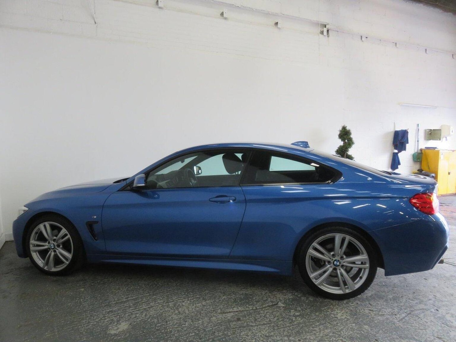Used BMW 4 Series 2013 for sale - 77938239: Photo 10
