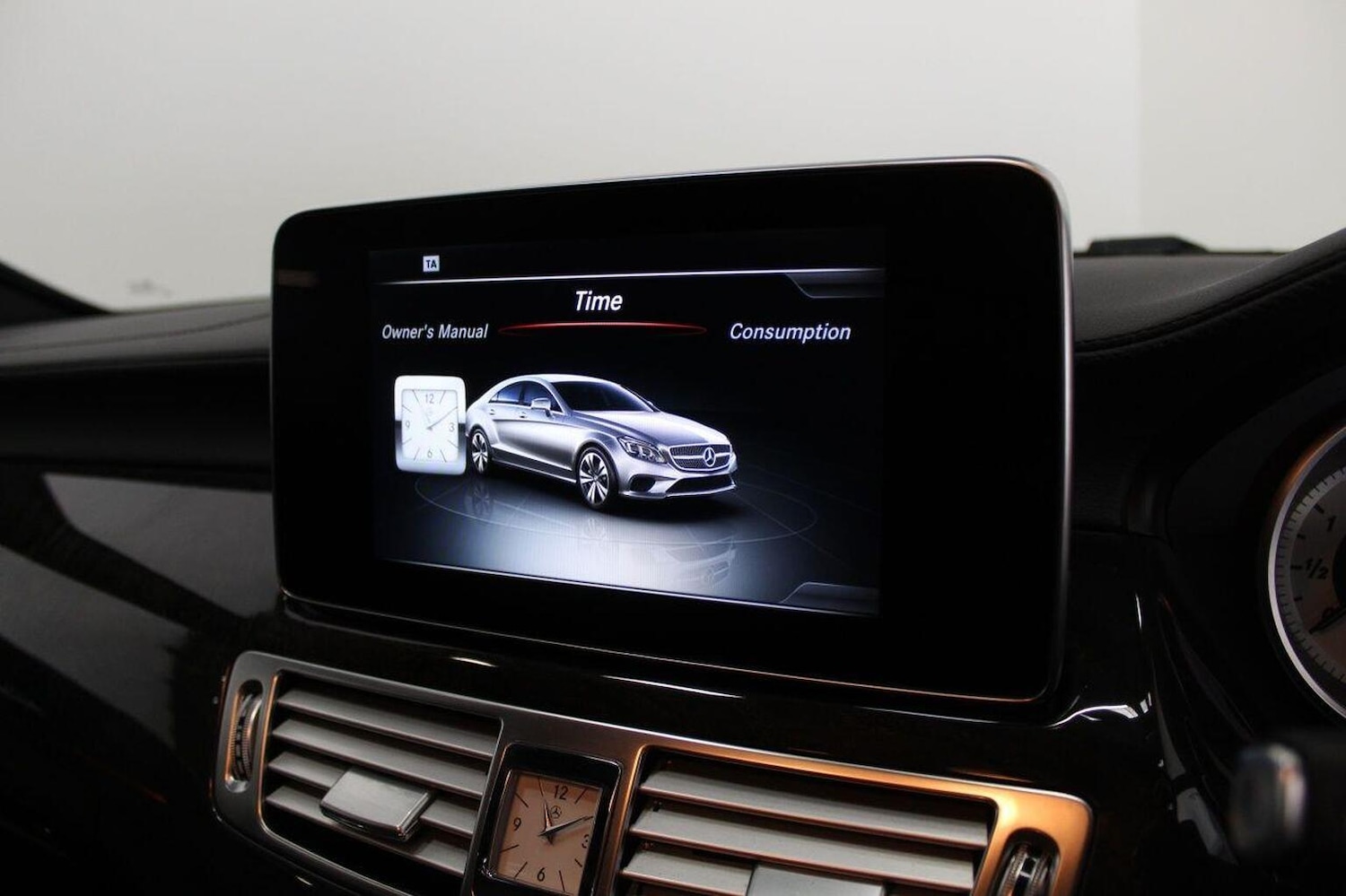 Used Mercedes-Benz CLS 2015 for sale - 77937916: Photo 37