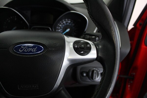 Used Ford Kuga 2015 for sale - 74829977: Photo 48