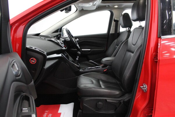 Used Ford Kuga 2015 for sale - 74829977: Photo 53