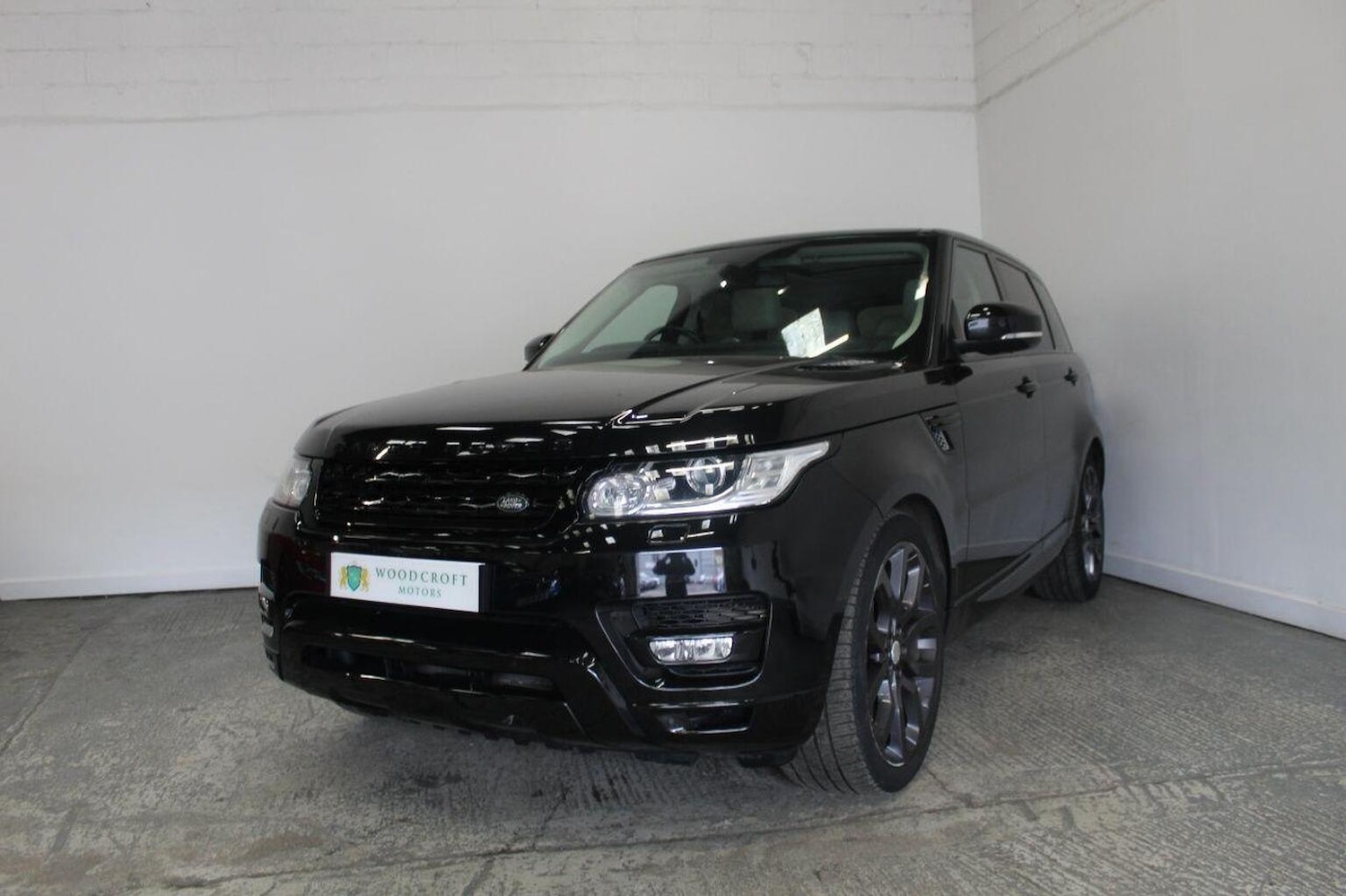 Used Land Rover Range Rover Sport 2015 for sale - 76407515: Photo 2