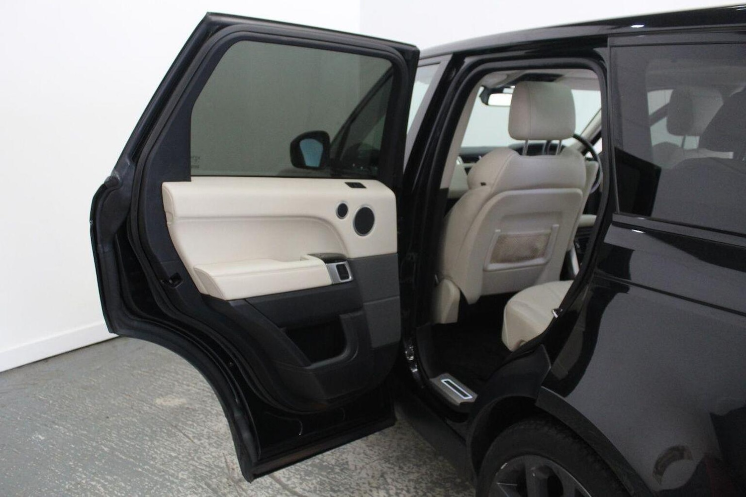 Used Land Rover Range Rover Sport 2015 for sale - 76407515: Photo 31