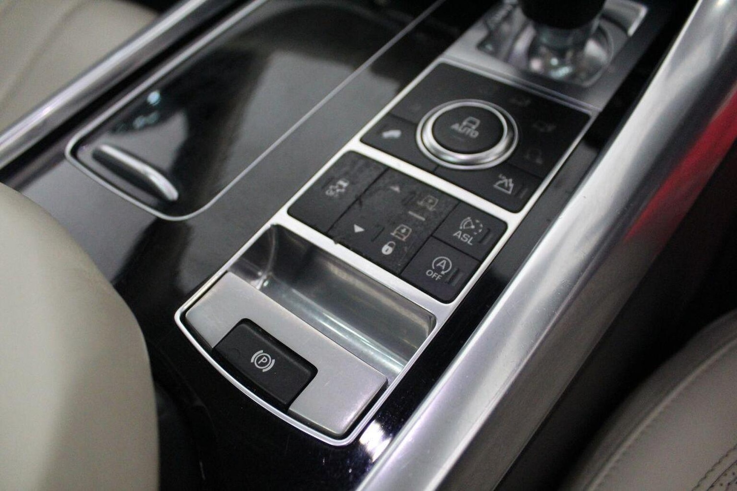 Used Land Rover Range Rover Sport 2015 for sale - 76407515: Photo 46