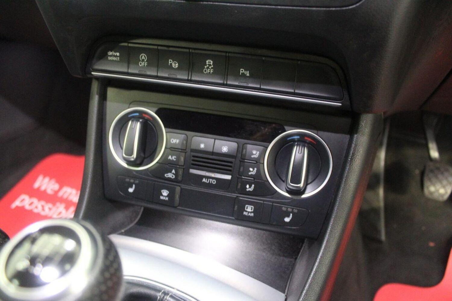 Used Audi Q3 2015 for sale - 77921302: Photo 43