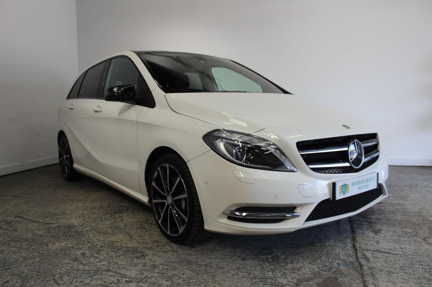 Used Mercedes-Benz B Class 2014 for sale - 76793695: Photo 1