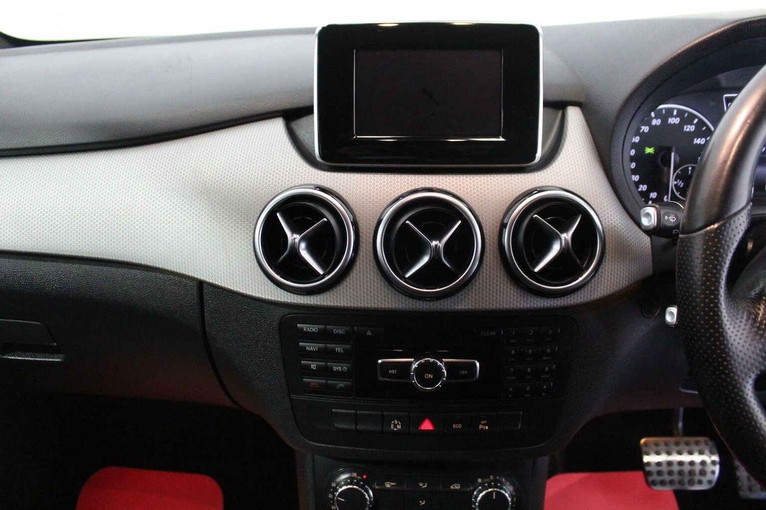 Used Mercedes-Benz B Class 2014 for sale - 76793695: Photo 33