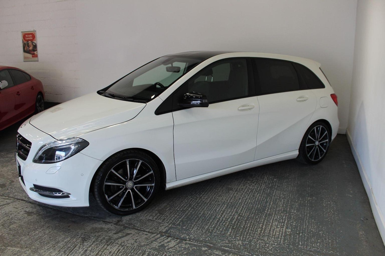 Used Mercedes-Benz B Class 2014 for sale - 76793695: Photo 5