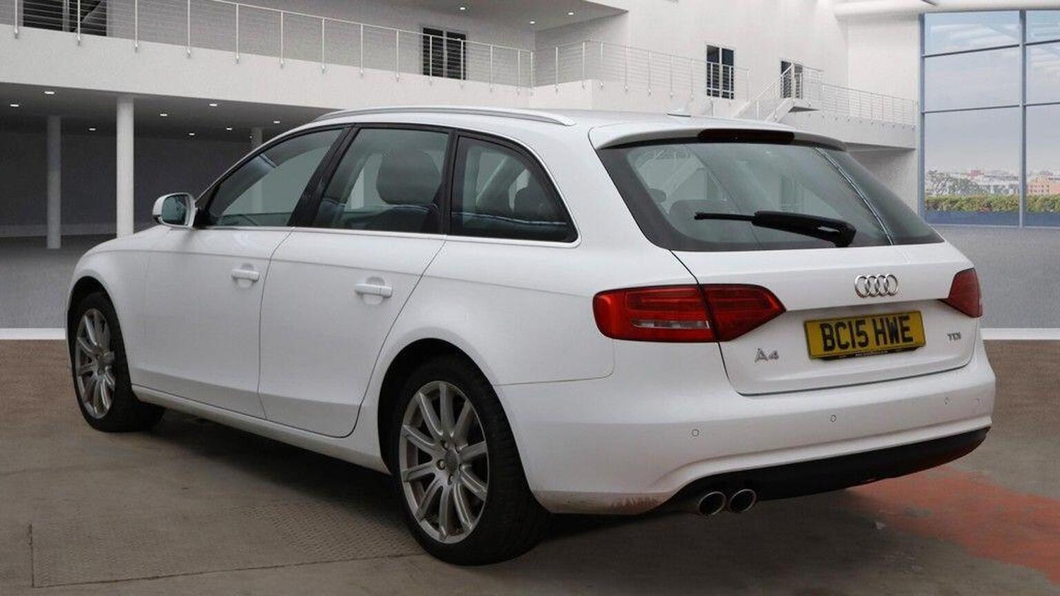 Used Audi A4 2015 for sale - 77251263: Photo 5