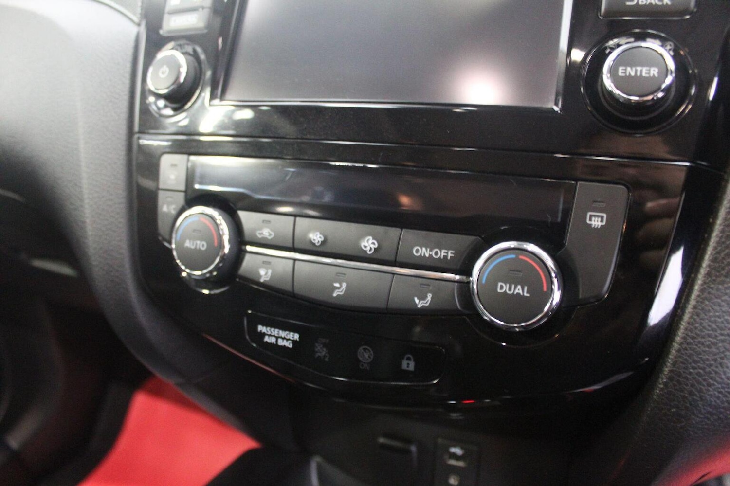 Used Nissan X-Trail 2015 for sale - 76666090: Photo 46