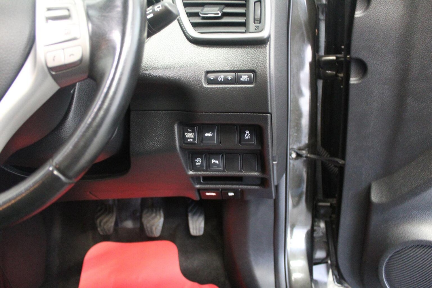 Used Nissan X-Trail 2015 for sale - 76666090: Photo 52