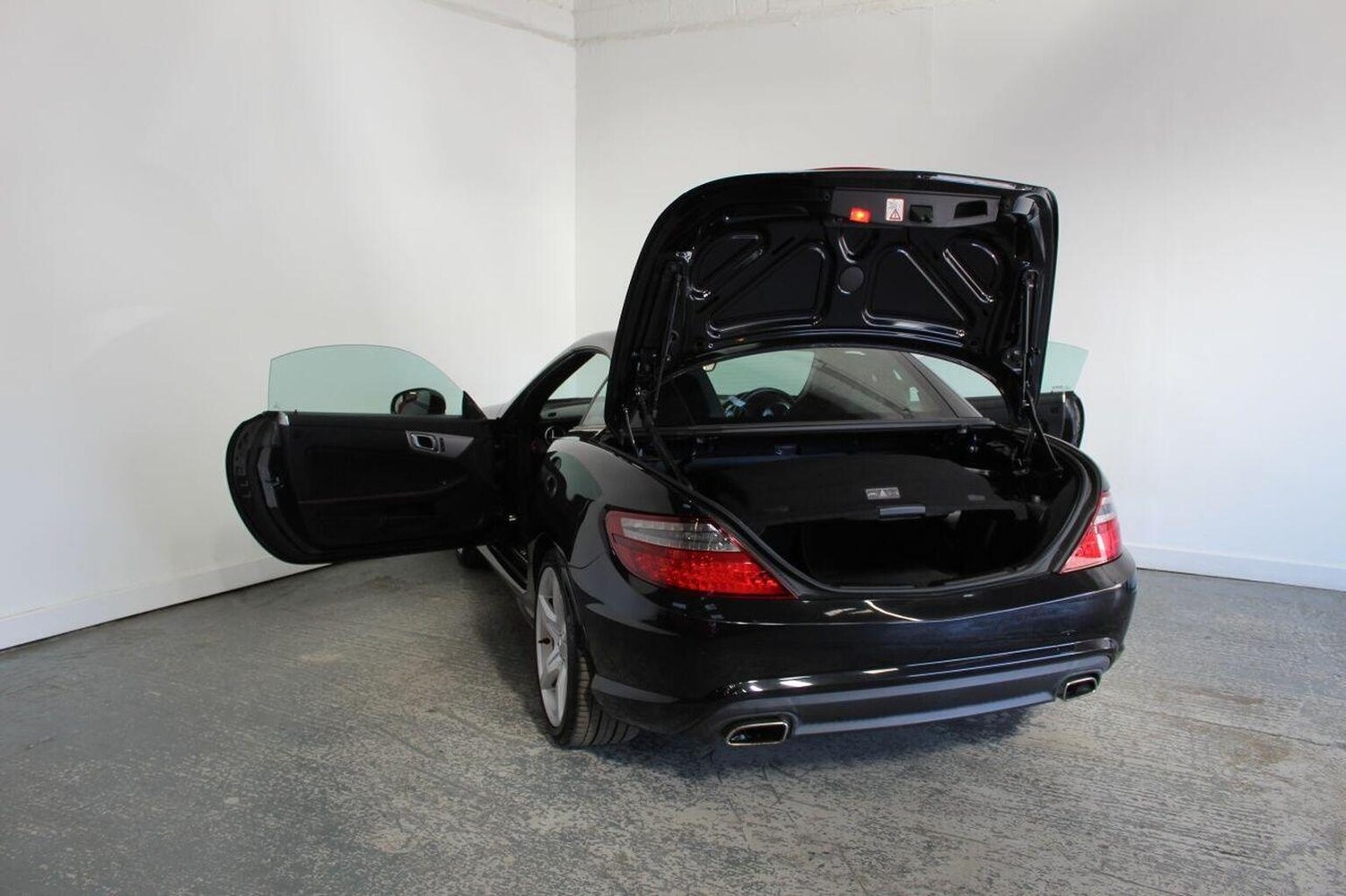 Used Mercedes-Benz SLK 2011 for sale - 76877593: Photo 18