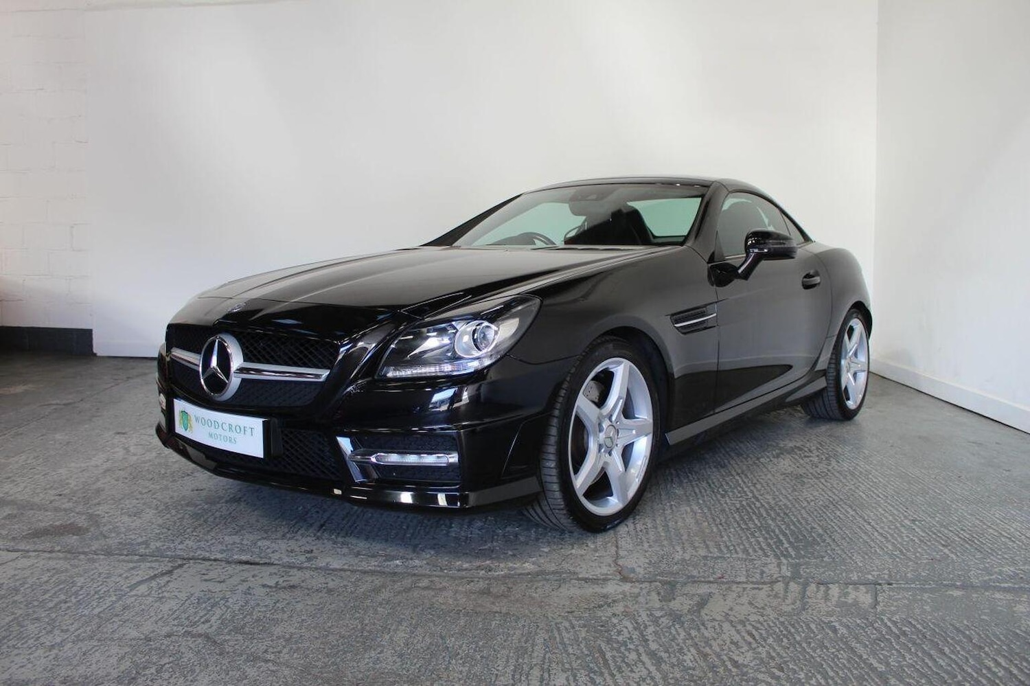 Used Mercedes-Benz SLK 2011 for sale - 76877593: Photo 2