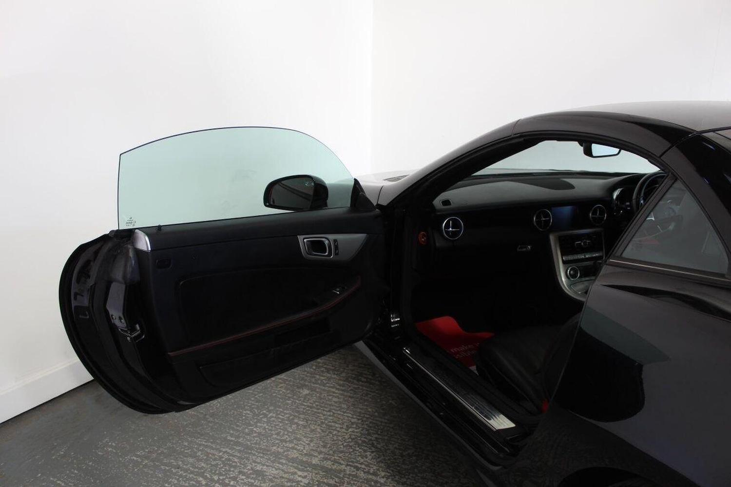 Used Mercedes-Benz SLK 2011 for sale - 76877593: Photo 23