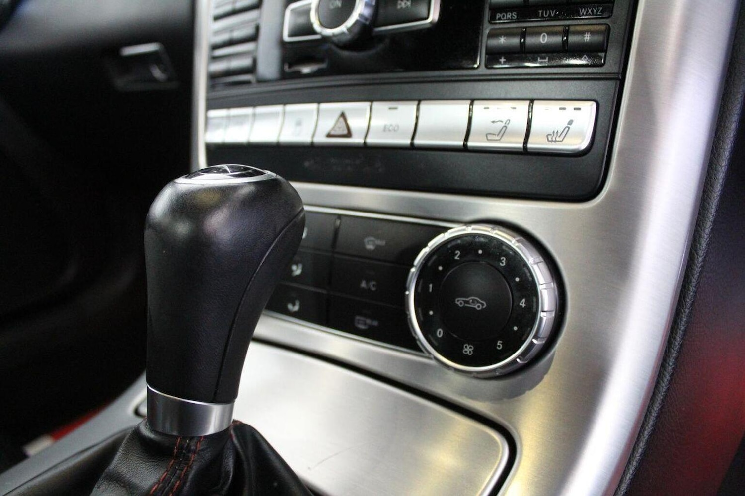 Used Mercedes-Benz SLK 2011 for sale - 76877593: Photo 36