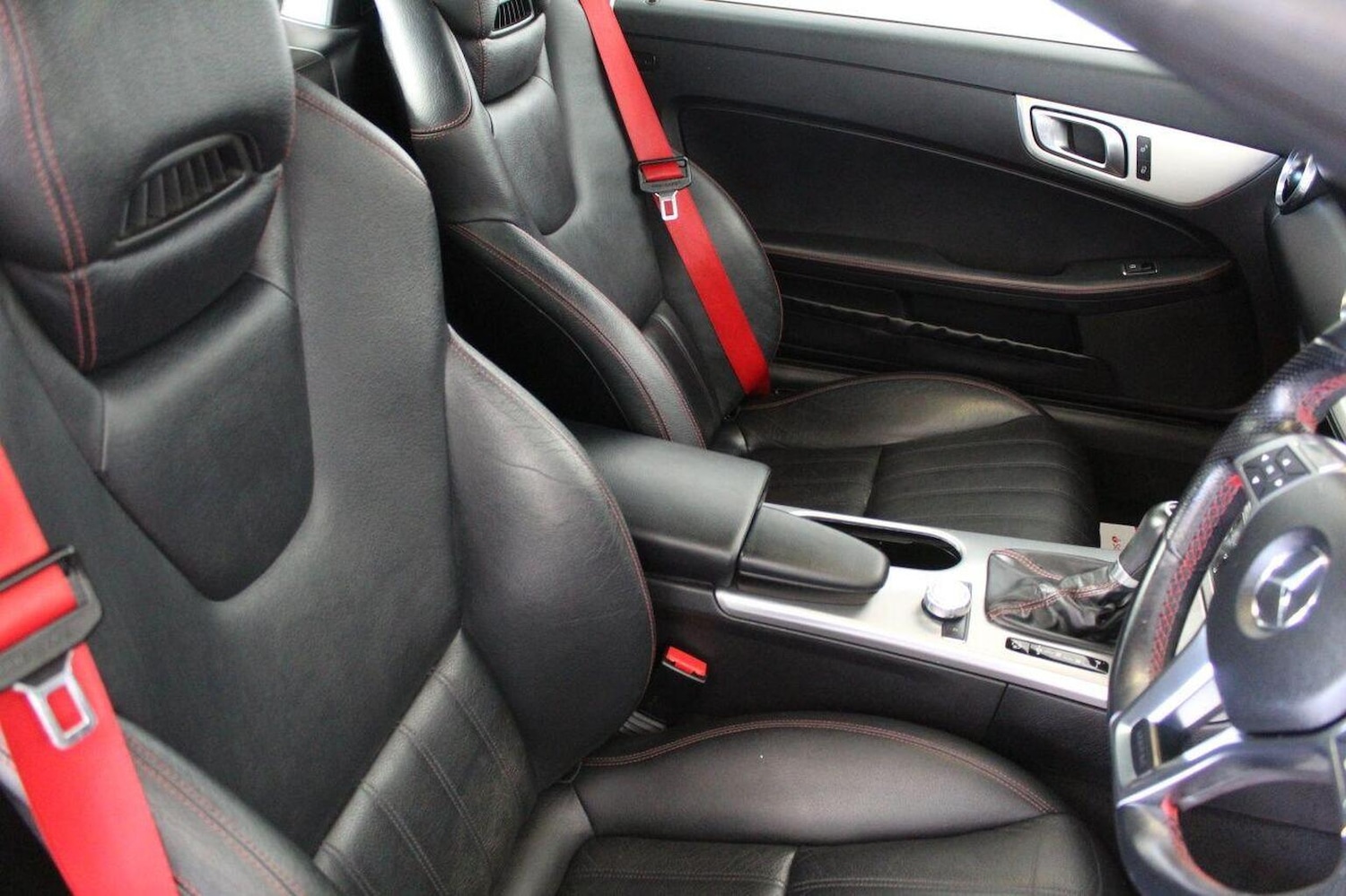 Used Mercedes-Benz SLK 2011 for sale - 76877593: Photo 39